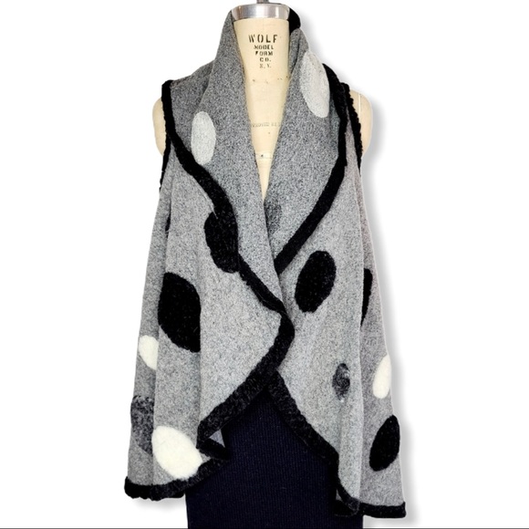 zedd plus Sweaters - Zedd Plus sweater vest wrap wool blend gray large